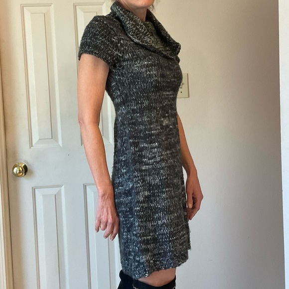 XXI Sweater Dress, B & W, Cowell Neck, Cap Sleeves, Pullover, Stretch, Sz Small - Picture 4 of 8